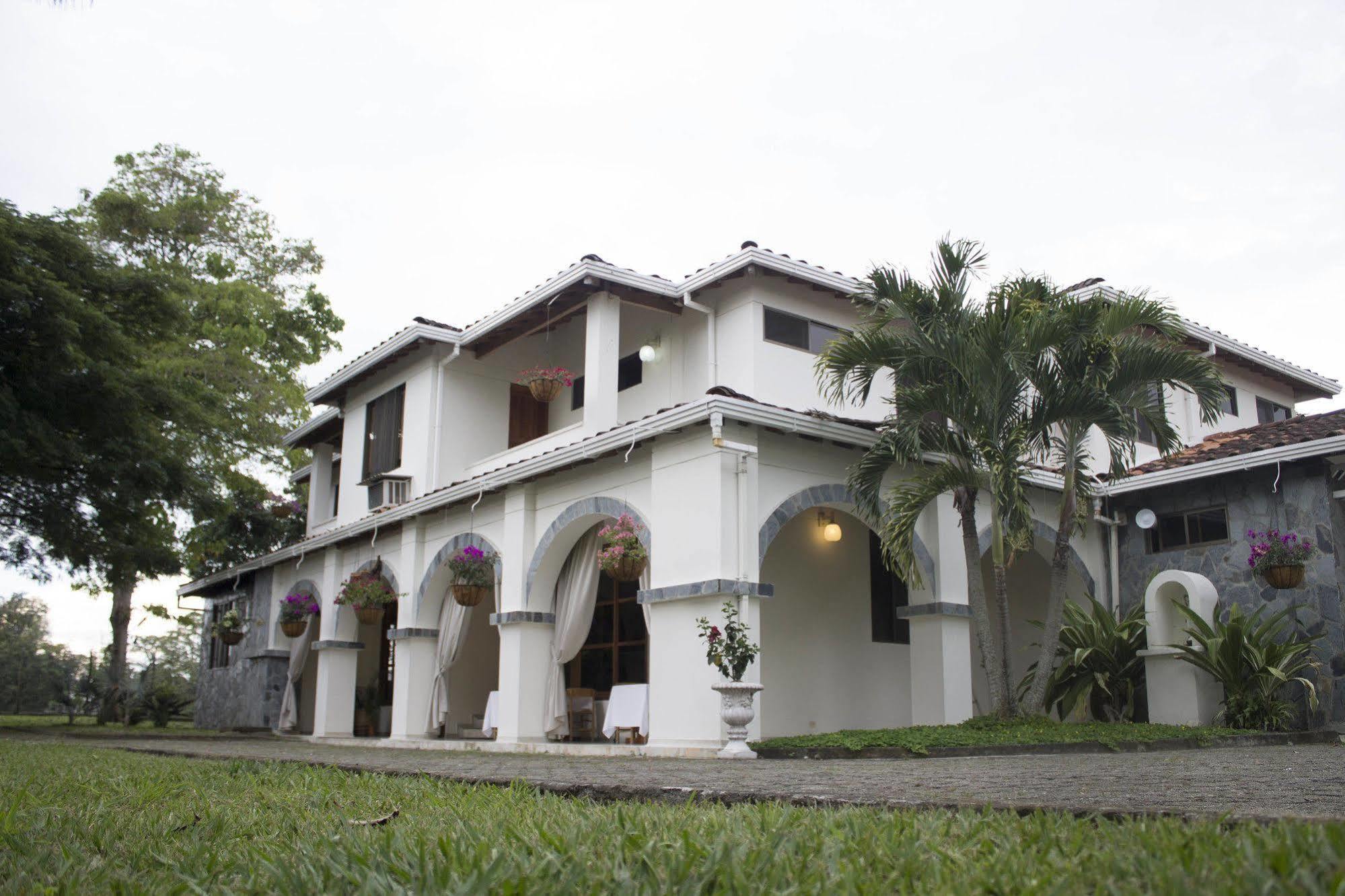 El Lugar Boutique Hotel Cerritos ภายนอก รูปภาพ