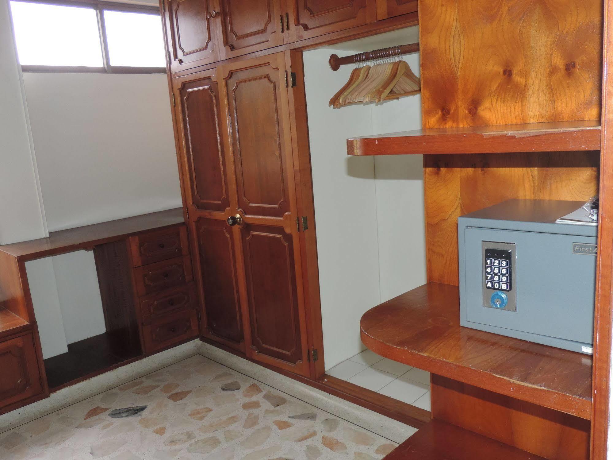 El Lugar Boutique Hotel Cerritos ภายนอก รูปภาพ
