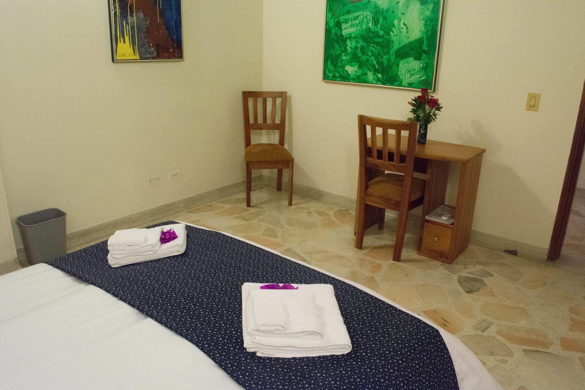 El Lugar Boutique Hotel Cerritos ภายนอก รูปภาพ